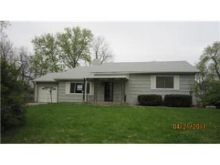 Foreclosed Home - 200 NE 58TH ST, 64118