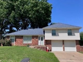 Foreclosed Home - 900 NE 74TH ST, 64118