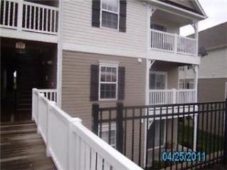 Foreclosed Home - 8020 N DRURY AVE UNIT 2C, 64119