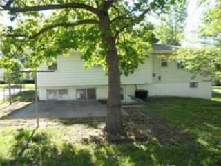 Foreclosed Home - 6714 N BALES AVE, 64119