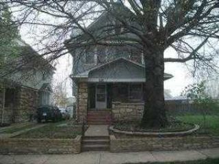 Foreclosed Home - 121 LAWN AVE, 64123