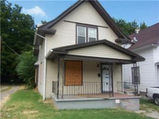 Foreclosed Home - 2638 COLLEGE AVE, 64127