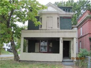 Foreclosed Home - 1530 CYPRESS AVE, 64127