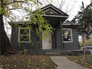 Foreclosed Home - 2624 KENSINGTON AVE, 64127