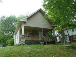 Foreclosed Home - 2330 DENVER AVE, 64127