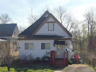 Foreclosed Home - 2425 JACKSON AVE, 64127