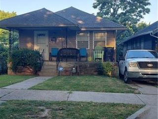 Foreclosed Home - 2824 ASKEW AVE, 64128