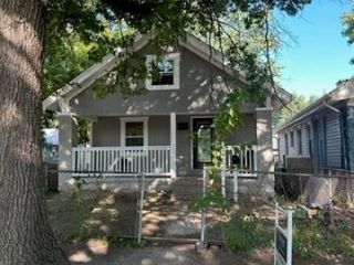 Foreclosed Home - 3035 WALROND AVE, 64128