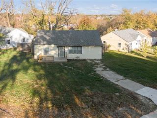 Foreclosed Home - 5614 OAKLAND AVE, 64129