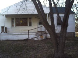 Foreclosed Home - 5120 HARDESTY AVE, 64130