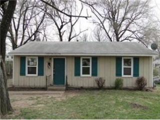 Foreclosed Home - 5629 E 39TH TER, 64130