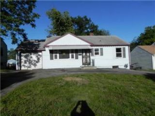 Foreclosed Home - 5717 CHESTNUT AVE, 64130