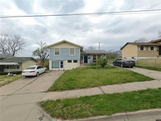 Foreclosed Home - 3922 CHELSEA AVE, 64130