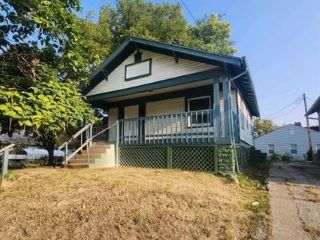 Foreclosed Home - 4116 E 59TH ST, 64130