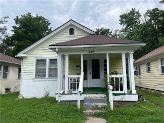 Foreclosed Home - 3212 E 60TH ST, 64130