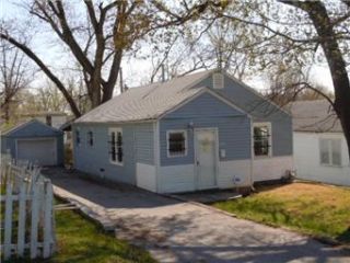 Foreclosed Home - 1117 E 83RD TER, 64131