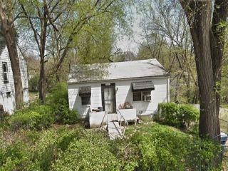 Foreclosed Home - 8431 FLORA AVE, 64131