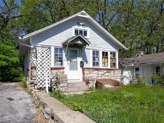 Foreclosed Home - 7132 BELLEFONTAINE AVE, 64132