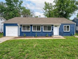 Foreclosed Home - 2208 E 75TH ST, 64132