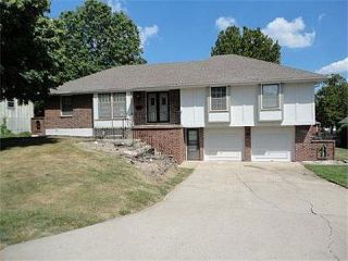 Foreclosed Home - 5921 WESTRIDGE RD, 64133