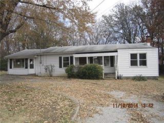 Foreclosed Home - 6705 Manchester Ave, 64133