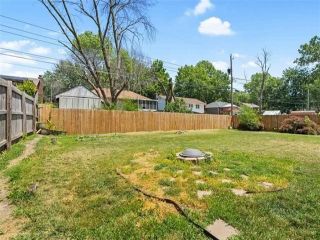 Foreclosed Home - 11906 E 56TH TER, 64133