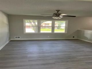 Foreclosed Home - 9806 E 52ND ST, 64133