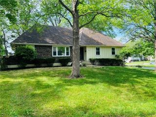 Foreclosed Home - 13201 E 53RD ST, 64133