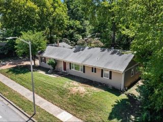 Foreclosed Home - 7811 E 71ST ST, 64133