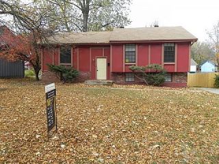 Foreclosed Home - 10400 SYCAMORE AVE, 64134