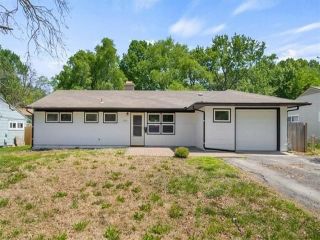 Foreclosed Home - 7302 E 108TH TER, 64134
