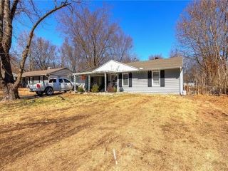 Foreclosed Home - 8308 E 111TH TER, 64134