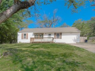 Foreclosed Home - 10013 BELLAIRE AVE, 64134