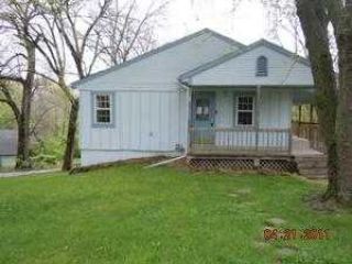 Foreclosed Home - 8319 PERSHING RD, 64138