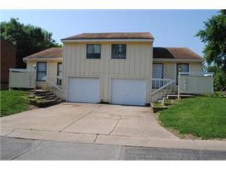 Foreclosed Home - 8488 LANE DR, 64138