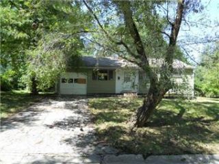 Foreclosed Home - 8502 CRYSTAL AVE, 64138