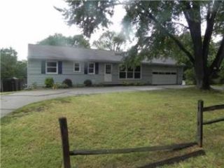 Foreclosed Home - 7712 WALLACE AVE, 64138