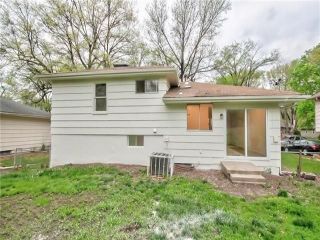 Foreclosed Home - 9407 PALMER AVE, 64138