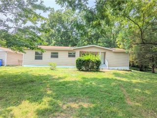 Foreclosed Home - 8008 DITZLER AVE, 64138