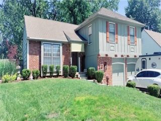 Foreclosed Home - 6905 NW DAWN LN, 64151