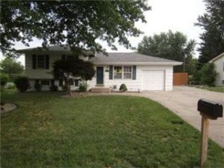 Foreclosed Home - 7420 NW PARK FOREST LN, 64152
