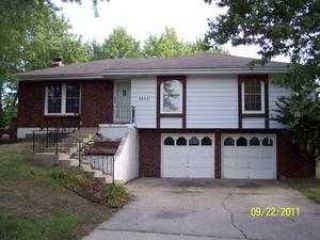 Foreclosed Home - 7512 NW 77TH ST, 64152