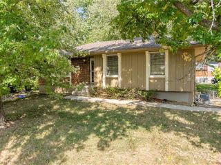 Foreclosed Home - 6900 NW KERNS DR, 64152