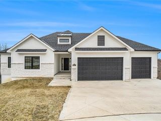 Foreclosed Home - List 101265108