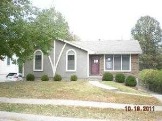 Foreclosed Home - 516 NE 98TH PL, 64155