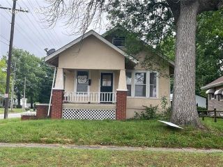 Foreclosed Home - 1124 W 3RD ST, 64429