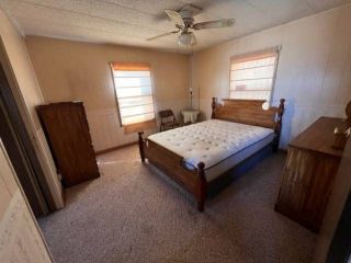 Foreclosed Home - 2704 SW ALAMO RD, 64429