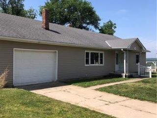Foreclosed Home - 330 W 3RD ST, 64431