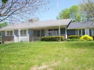 Foreclosed Home - 300 S 3RD ST, 64445