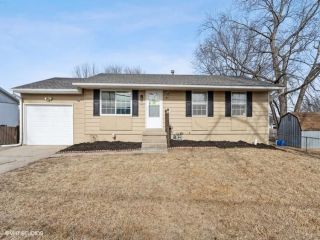 Foreclosed Home - 5405 PICKETT RD, 64503